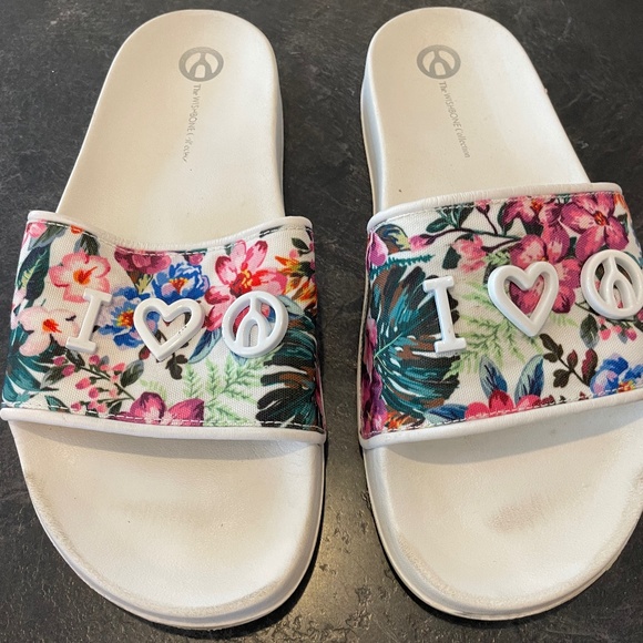 Wishbone sandals - Picture 1 of 3